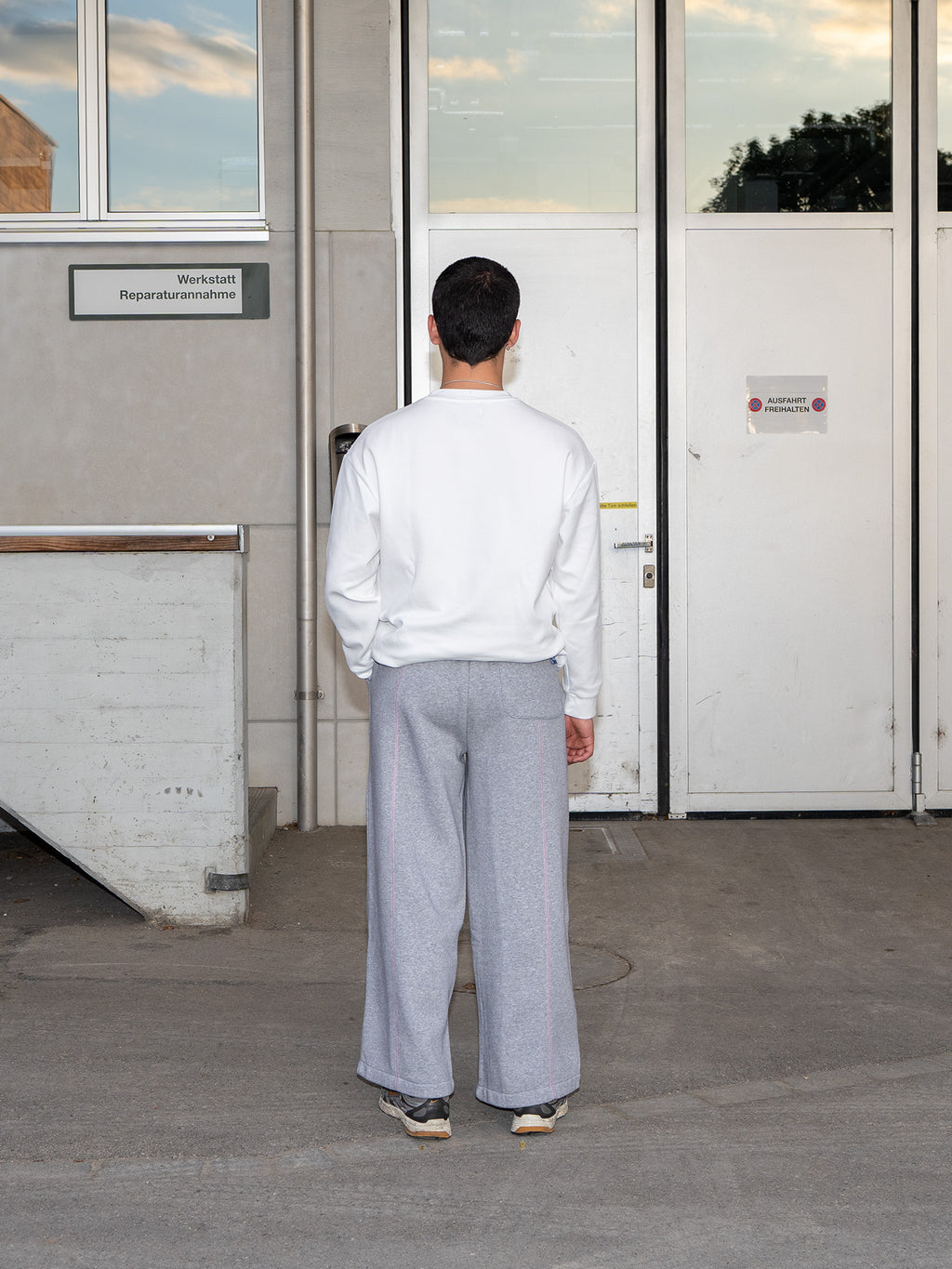 Neuf Straight-Leg Jogger – Gray